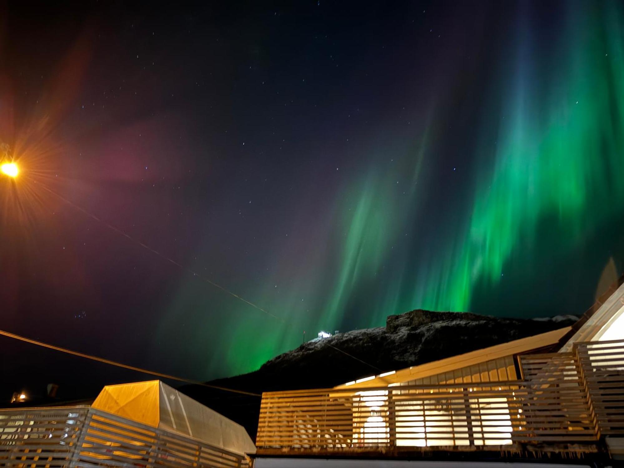 Sentralt Pa Fastlandet Og Gaavstand Til Alle Fasiliteter! Tromsdalen 외부 사진